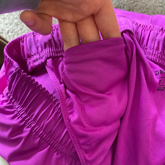 NWOT Nike Dri Fit Tempo Race Running Shorts Magenta - Picture 6 of 6
